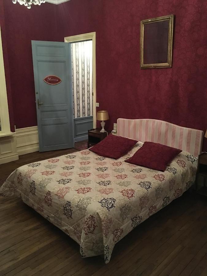 Bed and Breakfast Manoir De La Graviere Mouzon  Exterior foto
